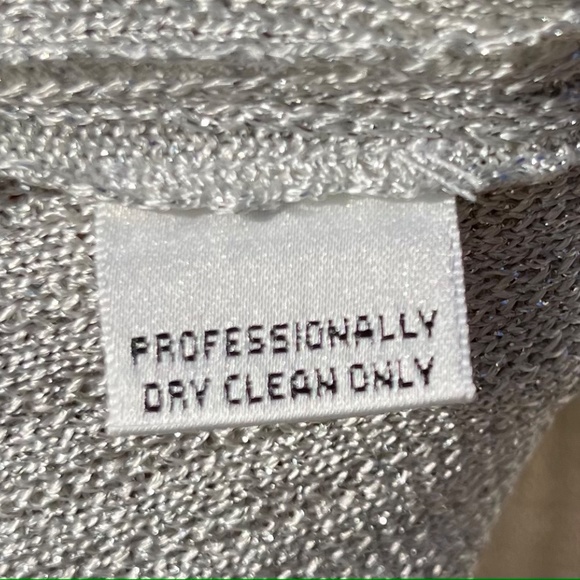 ST. JOHN ribbed wool knit scoop neck shell - silver grey (small) - Picture 6 of 6